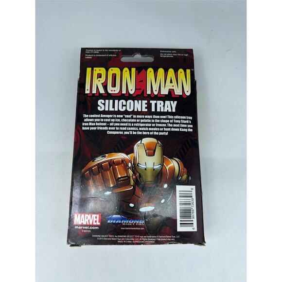 Marvel Iron Man Helmet Silicone Ice Tray by Diamond Select - Picture 3 of 3